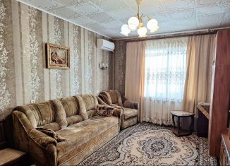 Продается 3-ком. квартира, 66.4 м2, Каменск-Шахтинский, Советская улица, 42