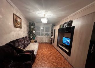 Продажа 2-комнатной квартиры, 44.2 м2, Усинск, улица Строителей, 3