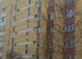 Продается трехкомнатная квартира, 42 м2, Санкт-Петербург, проспект Ветеранов, 44, муниципальный округ Дачное