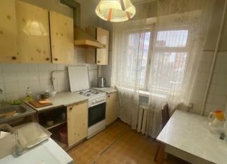Продается 3-комнатная квартира, 62 м2, Ставрополь, улица Ленина, 200, Ленинский район