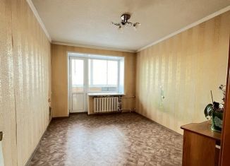 Двухкомнатная квартира на продажу, 48 м2, Азнакаево, улица Хасанова, 27