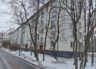 Продается пятикомнатная квартира, 65.9 м2, Санкт-Петербург, метро Проспект Ветеранов, улица Зины Портновой, 8