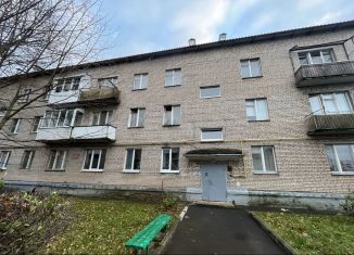 Двухкомнатная квартира в аренду, 42 м2, село Шеметово, микрорайон Новый, 19