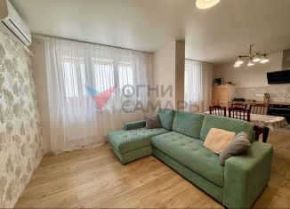 Продается трехкомнатная квартира, 118 м2, Самара, улица Петра Алабина, 2