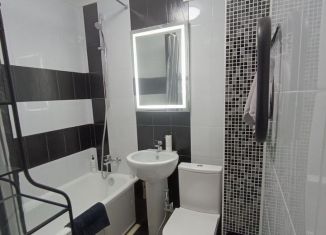 Сдам в аренду однокомнатную квартиру, 33 м2, Калуга, улица Вишневского, 3