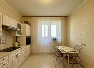 Сдача в аренду 2-комнатной квартиры, 60.3 м2, посёлок ЛМС, микрорайон Центральный, 35