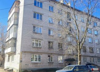 Трехкомнатная квартира в аренду, 56 м2, Нижегородская область, Литературная улица, 17