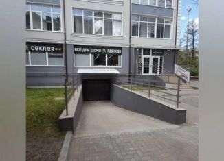 Сдам в аренду машиноместо, 12 м2, Калининград, улица Жиленкова, 3