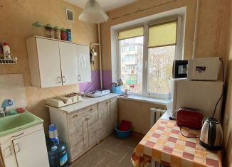 Продажа трехкомнатной квартиры, 58 м2, Керчь, улица Кирова, 83