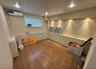 Сдается в аренду помещение свободного назначения, 20 м2, Краснодар, улица имени 40-летия Победы, 33/11, микрорайон ЗИП