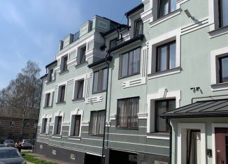 Продажа многокомнатной квартиры, 110.9 м2, Боровск, улица Ленина, 60