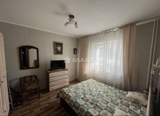 Продается 2-комнатная квартира, 54.3 м2, поселок городского типа Зеленогорский, Центральная улица, 11