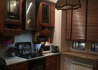 Продается 3-ком. квартира, 80 м2, Москва, улица Маршала Бирюзова, 10к1, метро Октябрьское поле