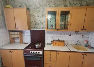 Сдается в аренду трехкомнатная квартира, 68 м2, Череповец, Городецкая улица, 26