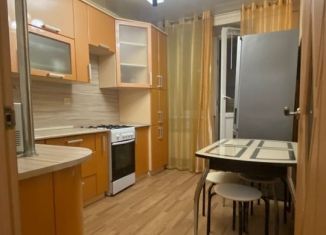 Продам 2-комнатную квартиру, 50.4 м2, Казань, улица Салиха Батыева, 5, ЖК Изумрудный Город