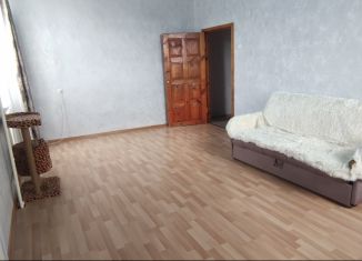 Продается 2-комнатная квартира, 51.9 м2, посёлок городского типа Оричи, Комсомольская улица