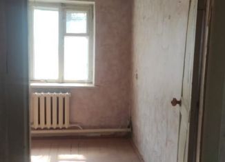 Продам двухкомнатную квартиру, 50 м2, Калмыкия, Октябрьская улица