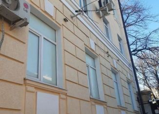 Двухкомнатная квартира на продажу, 65 м2, Ставропольский край, проспект Кирова, 47А
