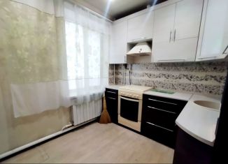 Продаю 3-комнатную квартиру, 70 м2, Каменск-Шахтинский, переулок Башкевича, 106
