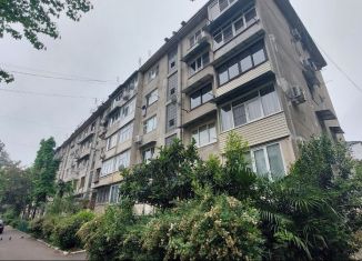 Продажа 2-комнатной квартиры, 52 м2, посёлок городского типа Дагомыс, Армавирская улица, 94