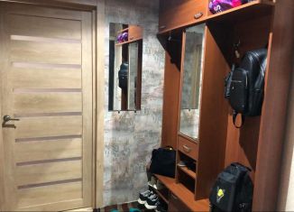 Сдаю 2-ком. квартиру, 42.1 м2, Гатчина, улица Леонова, 5