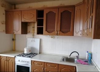 Аренда 1-ком. квартиры, 40 м2, Чебоксары, проспект Тракторостроителей, 68
