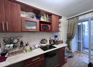 Сдам 3-комнатную квартиру, 60 м2, Курчатов, улица Гайдара, 4