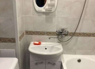 Продаю 1-ком. квартиру, 48.3 м2, Кыштым, улица Ленина, 16