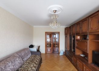 Продается 3-комнатная квартира, 70 м2, Владикавказ, 35-й микрорайон, проспект Доватора, 31