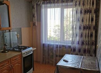 Сдам 3-комнатную квартиру, 66 м2, Оренбургская область, улица Джангильдина, 10