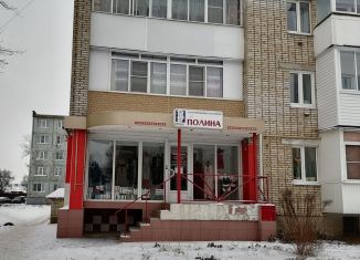 Продам торговую площадь, 45.7 м2, Узловая, улица Гагарина, 28