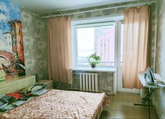 Сдается в аренду двухкомнатная квартира, 54 м2, Самара, Молодогвардейская улица, метро Российская