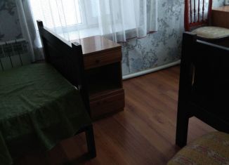 Сдается в аренду комната, 14 м2, Новочеркасск, Аксайская улица, 42