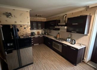 Продается многокомнатная квартира, 190 м2, Владикавказ, Весенняя улица, 9, 12-й микрорайон