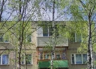 Продается четырехкомнатная квартира, 58.1 м2, Нижний Новгород, проспект Бусыгина, метро Пролетарская