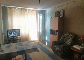 Продажа трехкомнатной квартиры, 61.3 м2, село Чернуха, Школьная улица, 24