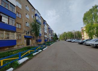 Продаю 2-комнатную квартиру, 47 м2, Республика Башкортостан, улица Калинина, 60