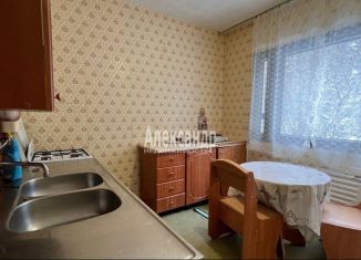 Продам 3-комнатную квартиру, 62 м2, Ленинградская область, Красноармейская улица, 24