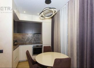 Продается 2-комнатная квартира, 37.7 м2, Новосибирск, улица Романтиков, 10, метро Площадь Гарина-Михайловского