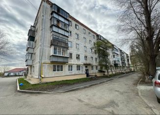 Продается 3-комнатная квартира, 59.6 м2, Челябинская область, 1-й квартал, 3
