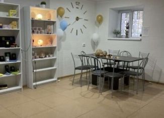 Продаю помещение свободного назначения, 60 м2, Приморско-Ахтарск, Братская улица, 70