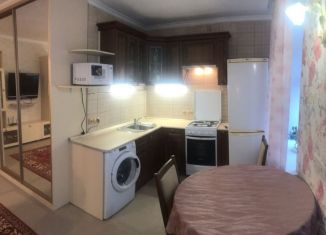 Продаю 2-комнатную квартиру, 43 м2, Омск, проспект Карла Маркса, 10А