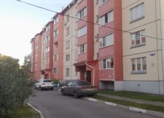 Продаю 1-комнатную квартиру, 33 м2, Омская область, Батумская улица, 14