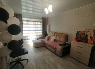 Продается 2-комнатная квартира, 46 м2, Челябинская область, улица Героев Танкограда, 42