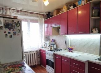 Продам 3-комнатную квартиру, 68 м2, Уфа, улица Адмирала Ушакова, 68