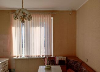 Продаю 2-комнатную квартиру, 51 м2, Челябинская область, улица Коробова, 10