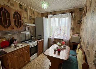 Продам 3-комнатную квартиру, 66 м2, Оренбург, проспект Братьев Коростелёвых