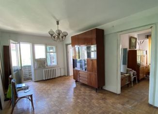 Продажа 3-комнатной квартиры, 50 м2, Краснодар, улица Гагарина, 81
