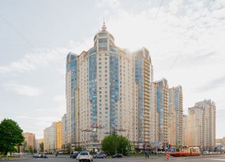 Продается двухкомнатная квартира, 78.4 м2, Санкт-Петербург, проспект Луначарского, 15к1, метро Озерки