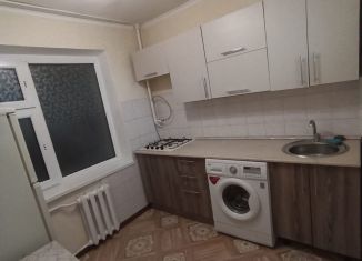 Сдам в аренду 2-комнатную квартиру, 56 м2, Чечня, проспект Ахмат-Хаджи Абдулхамидовича Кадырова, 36